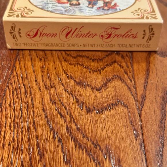 VTG Christmas Soap Set Avon Winter Frolics Scenes Victorian 1970s - Picture 11 of 11